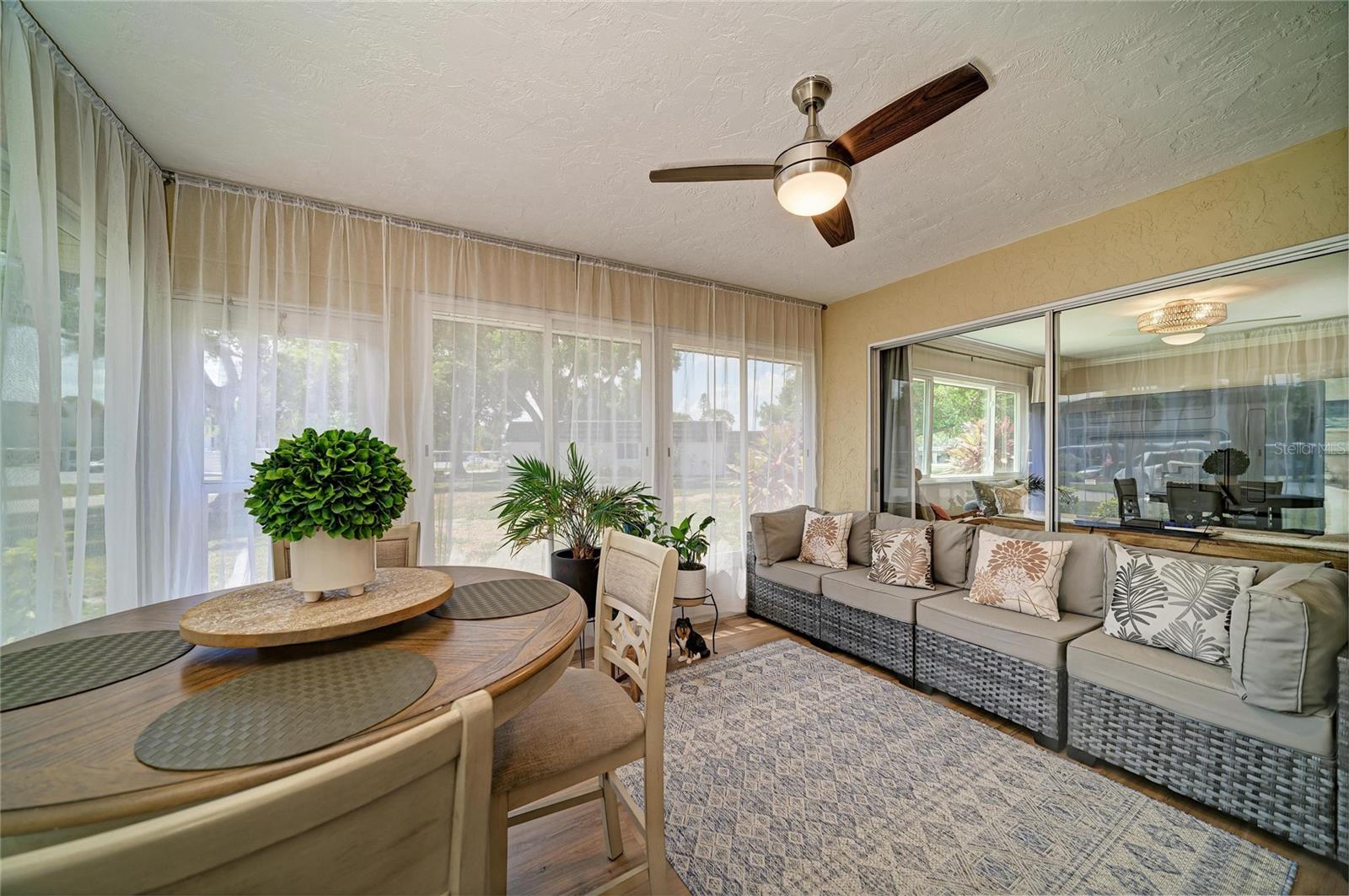 GLEN OAKS RIDGE VILLAS 2 - Residential
