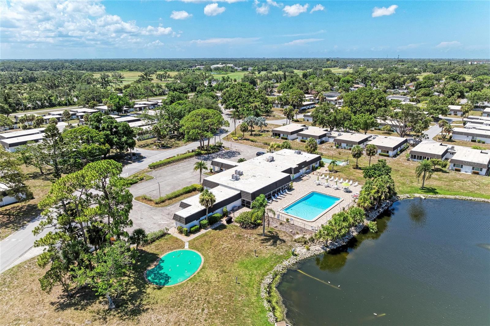 GLEN OAKS RIDGE VILLAS 2 - Residential