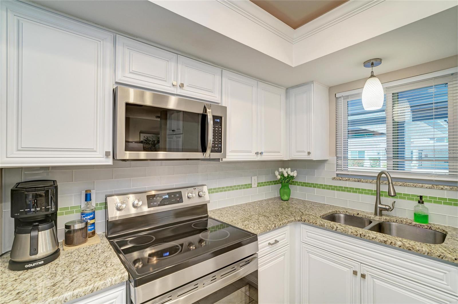 GLEN OAKS RIDGE VILLAS 2 - Residential