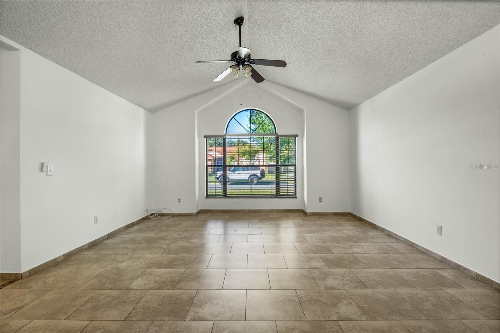 MILL RUN UNIT 8 - Residential