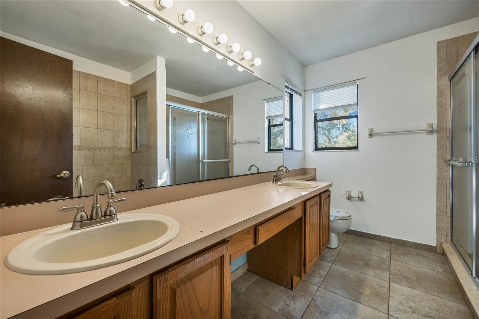 MILL RUN UNIT 8 - Residential