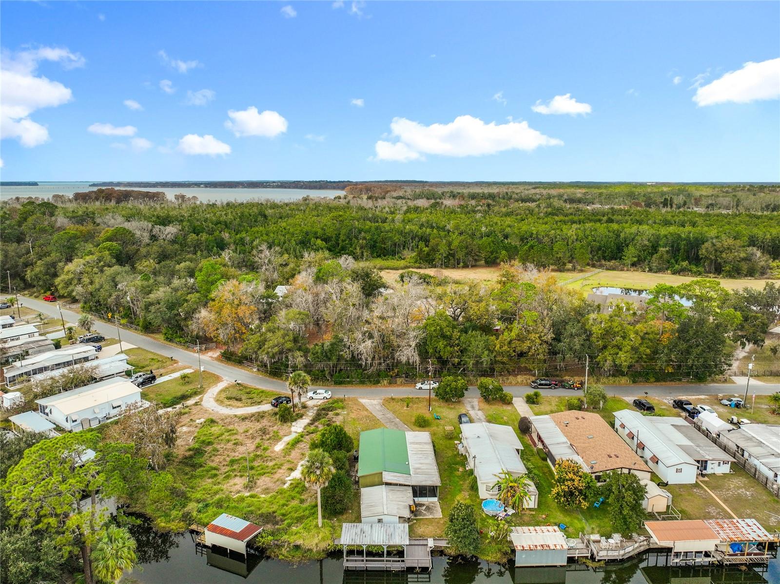 EAST LAKE HARRIS ESTATES - Residential