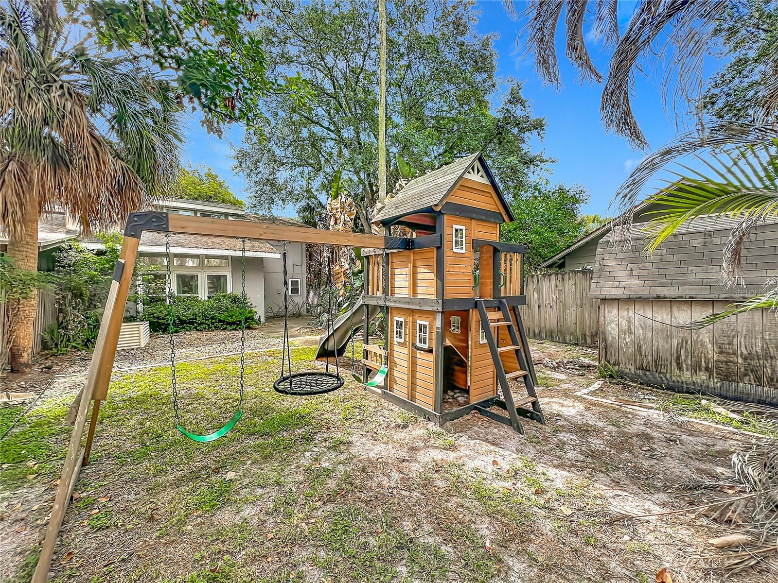 LAUREL GARDENS CONDO OR 6129/3917 - Residential