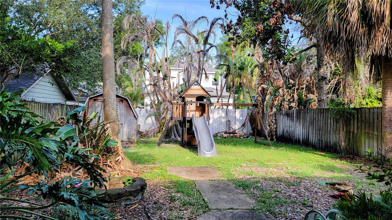 LAUREL GARDENS CONDO OR 6129/3917 - Residential