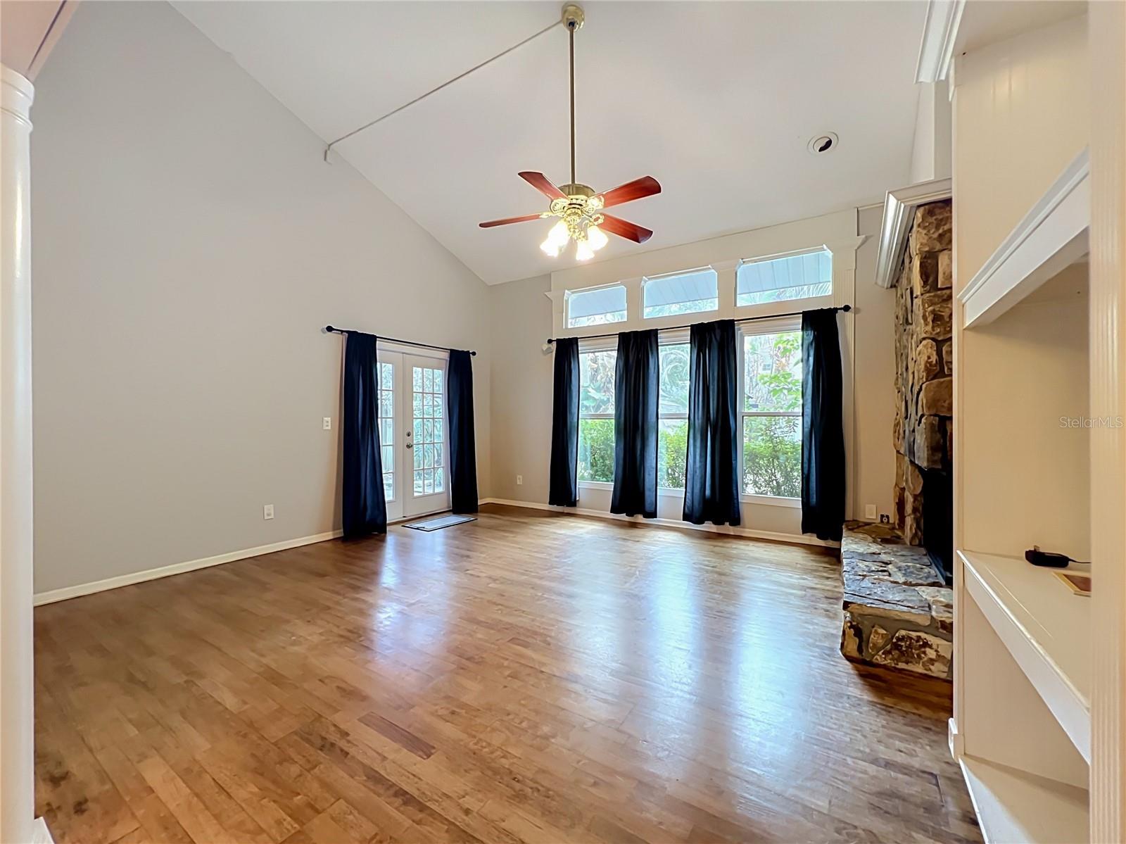 LAUREL GARDENS CONDO OR 6129/3917 - Residential