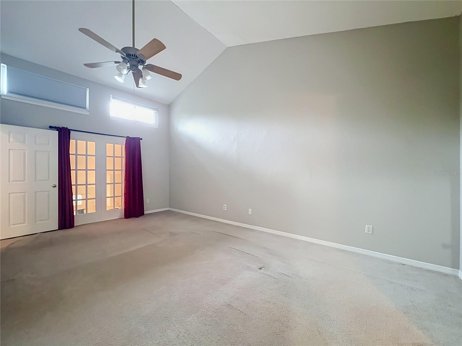 LAUREL GARDENS CONDO OR 6129/3917 - Residential