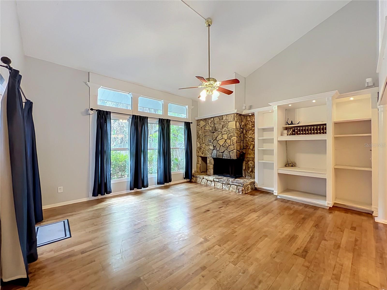 LAUREL GARDENS CONDO OR 6129/3917 - Residential