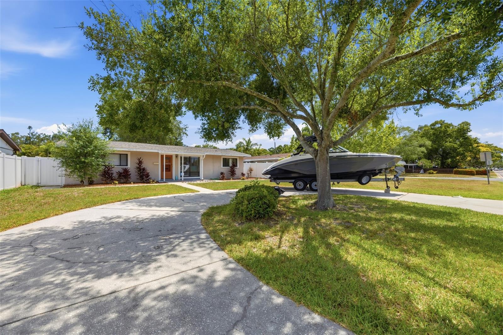 SNELL SHORES MANOR - Residential