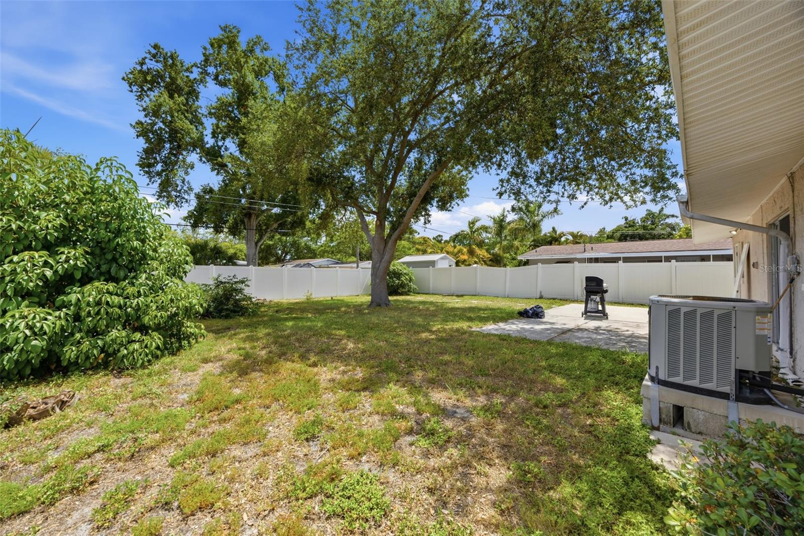 SNELL SHORES MANOR - Residential