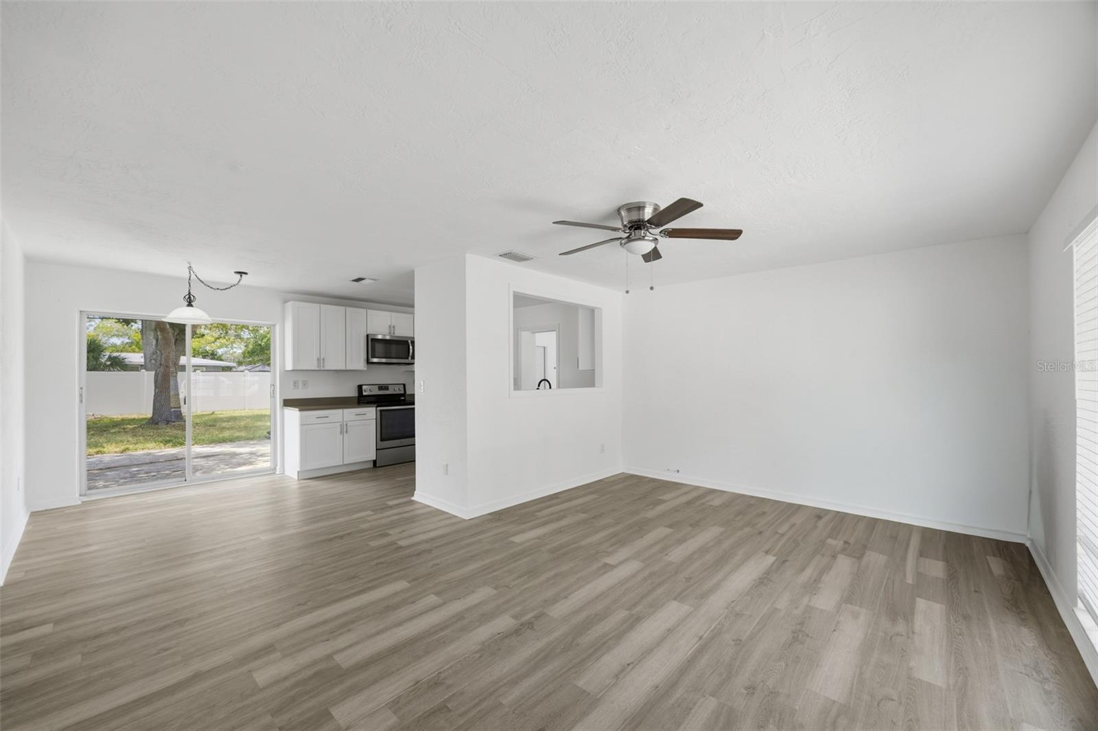 SNELL SHORES MANOR - Residential