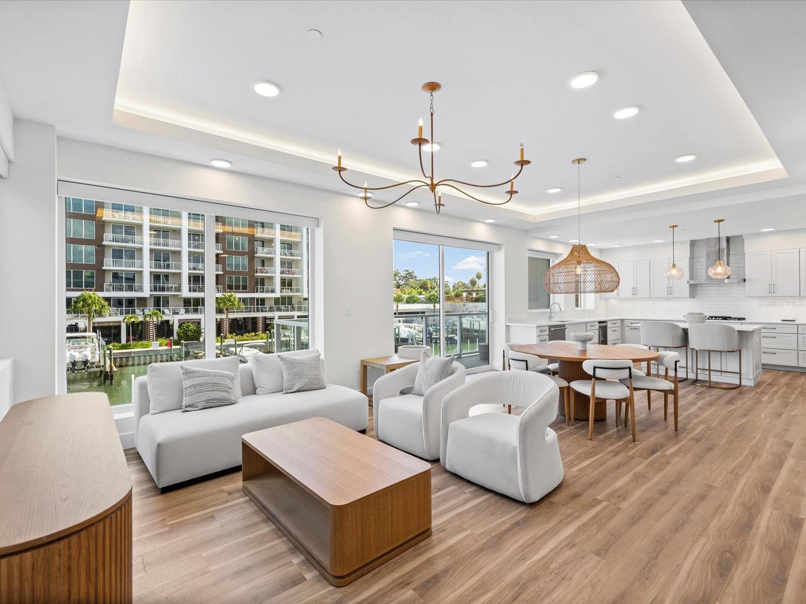 MARINA BAY MASTER CONDO - Residential