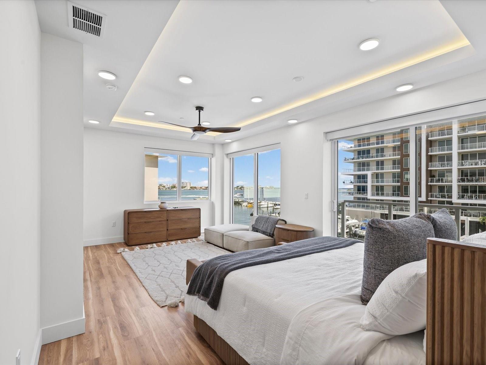 MARINA BAY MASTER CONDO - Residential