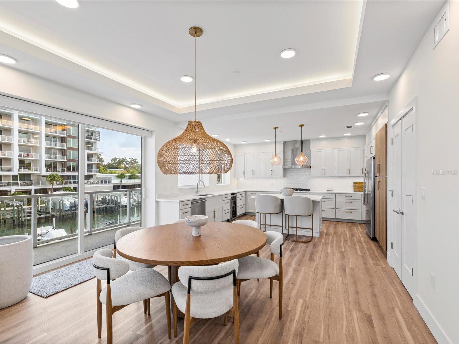 MARINA BAY MASTER CONDO - Residential