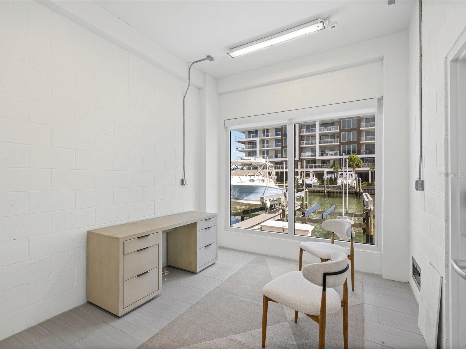 MARINA BAY MASTER CONDO - Residential
