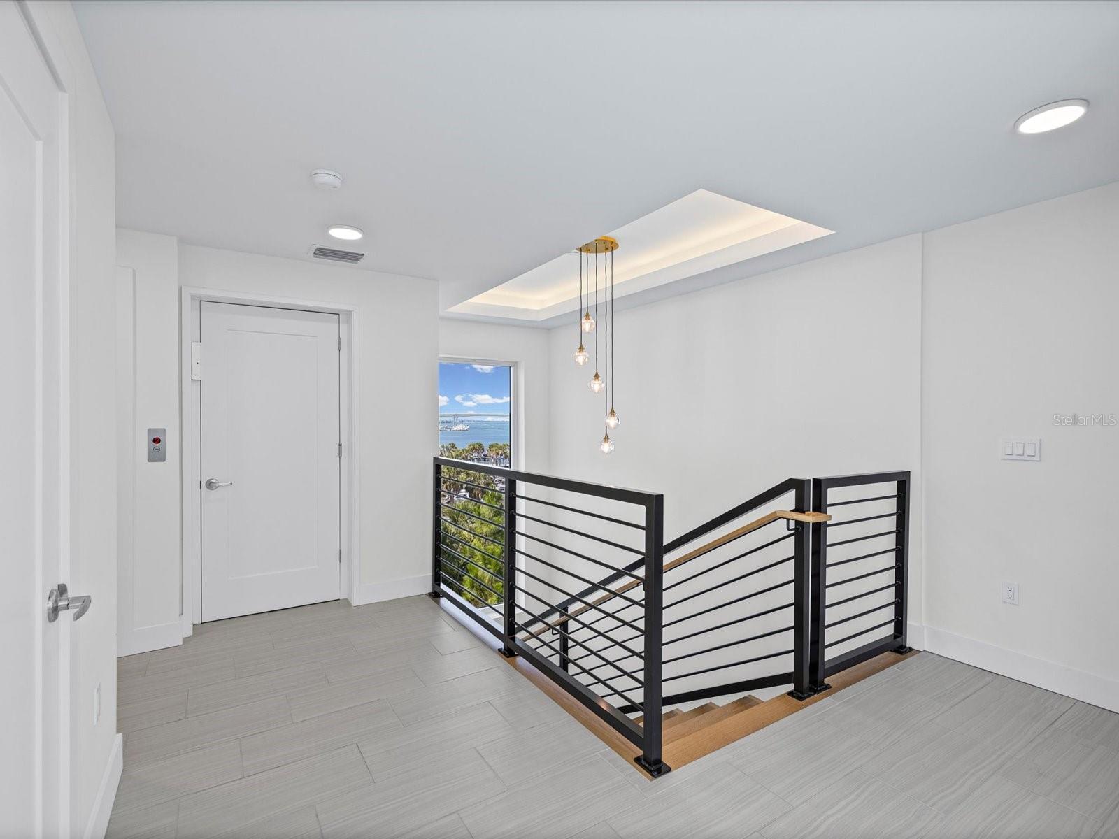 MARINA BAY MASTER CONDO - Residential