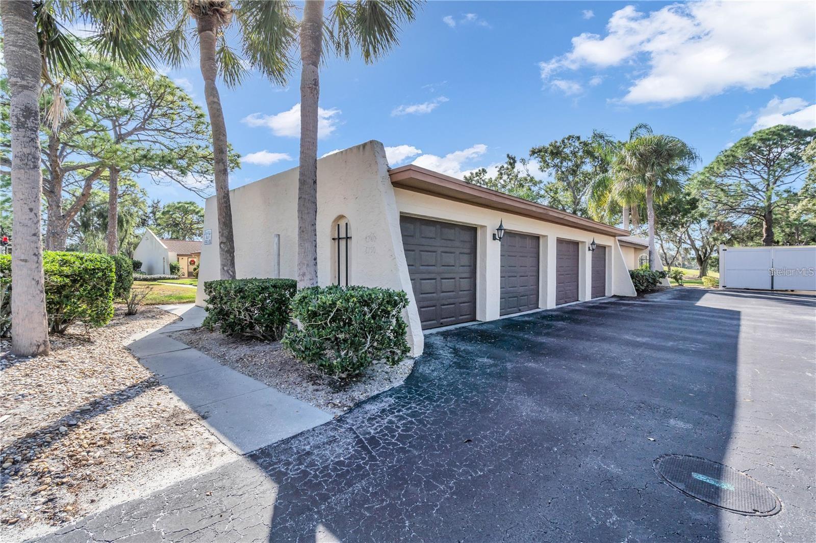 BRIARFIELD - Residential