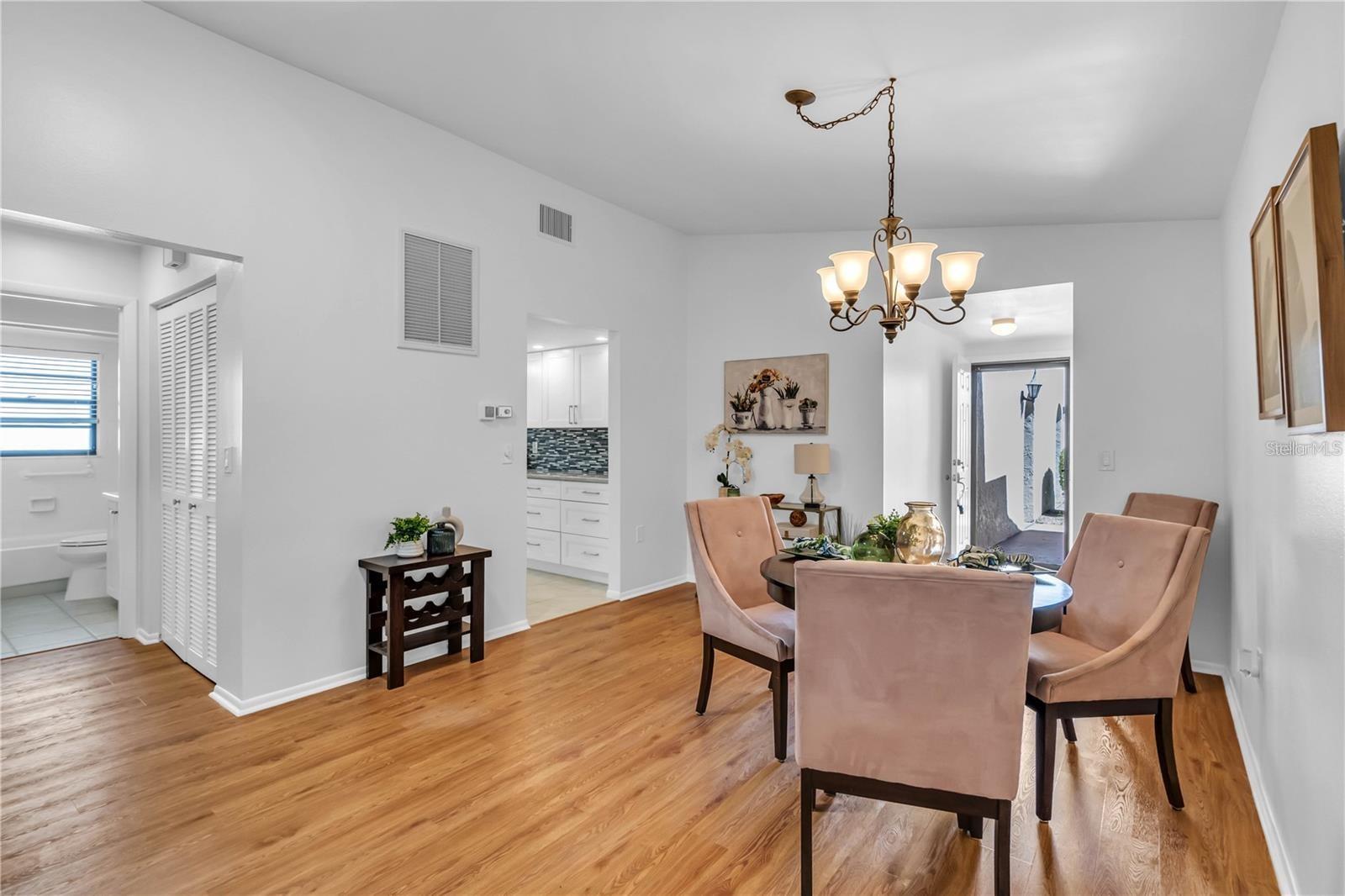 BRIARFIELD - Residential
