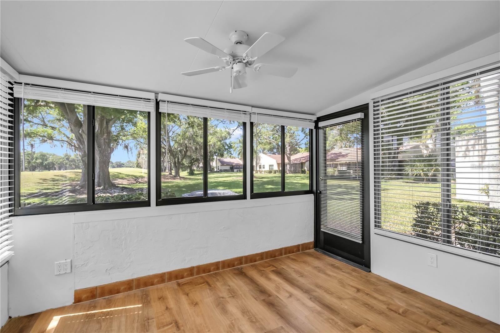 BRIARFIELD - Residential