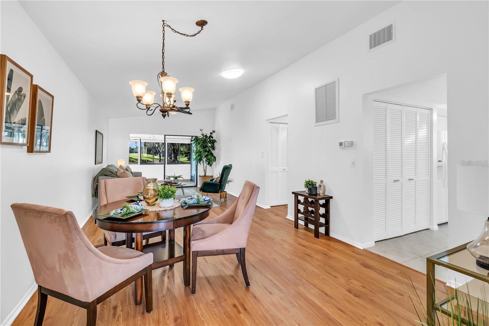 BRIARFIELD - Residential