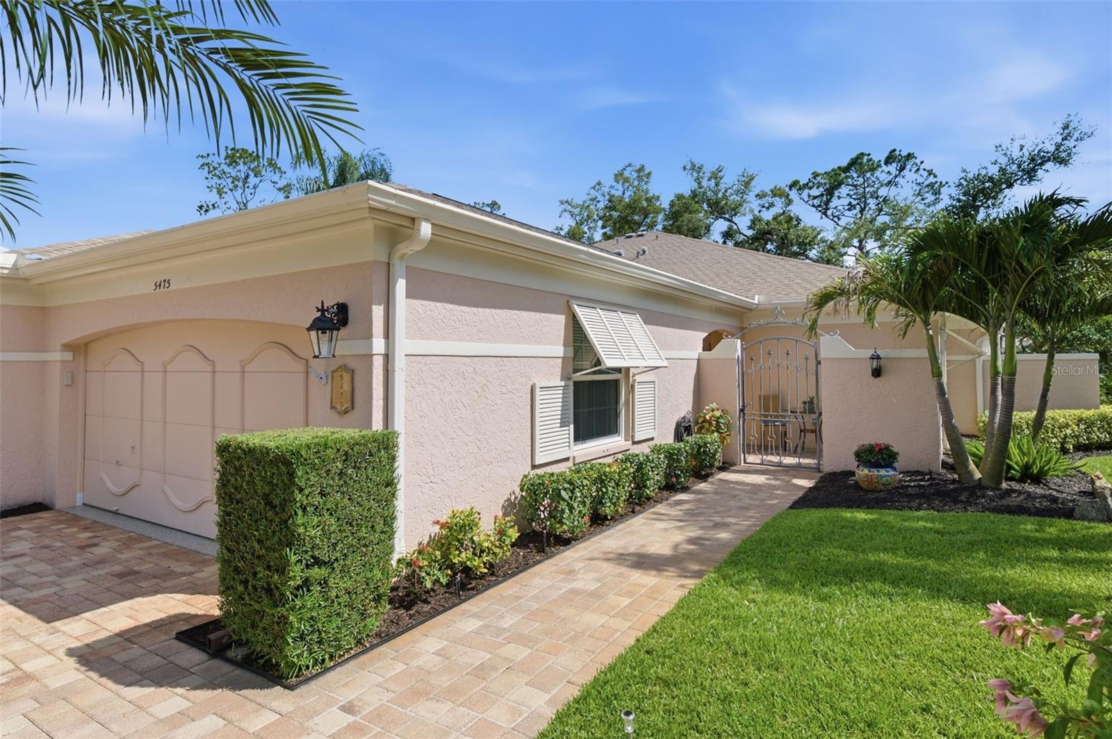 CHANTECLAIRE - Residential
