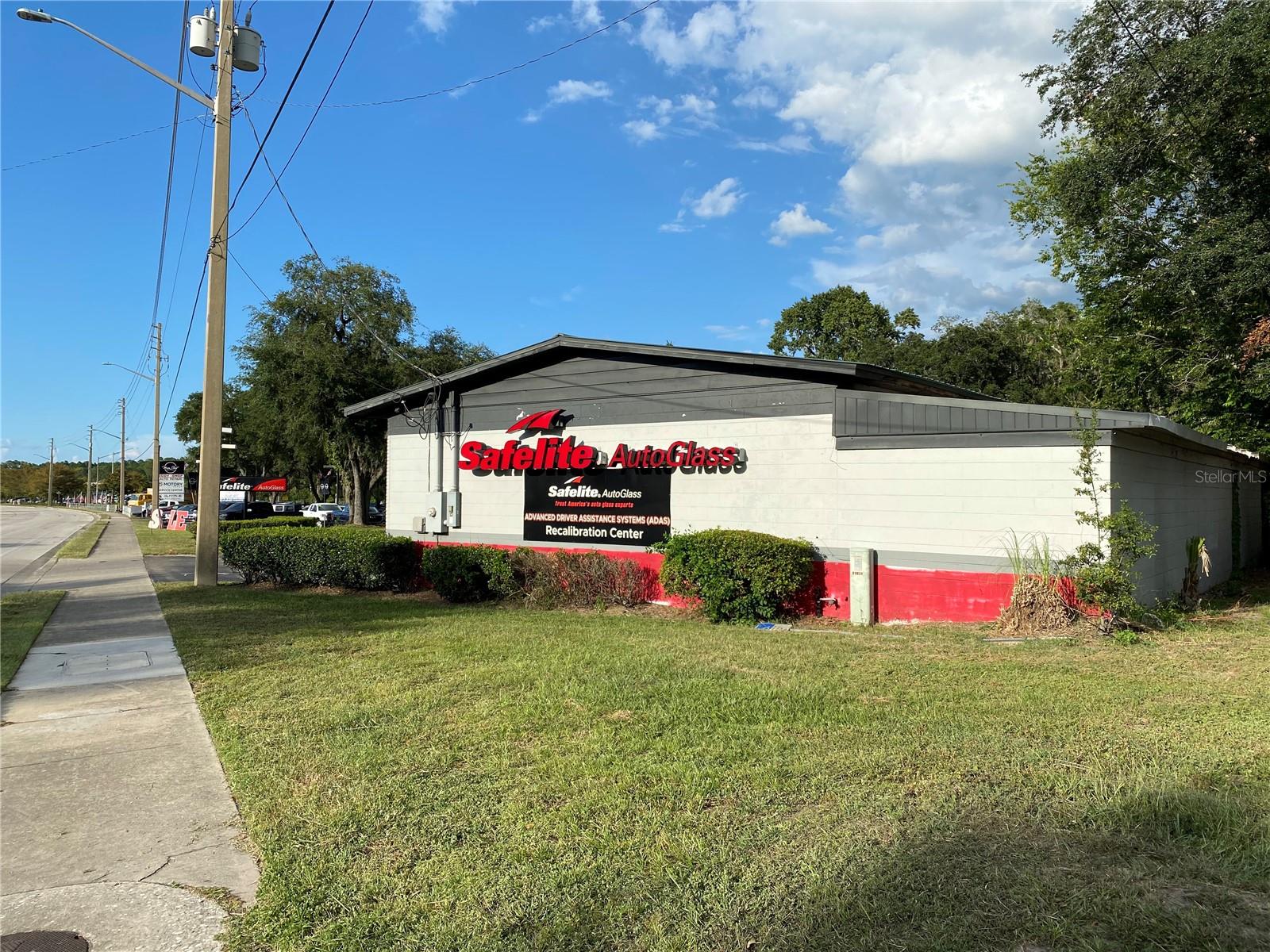 LISA HEIGHTS - Commercial Sale