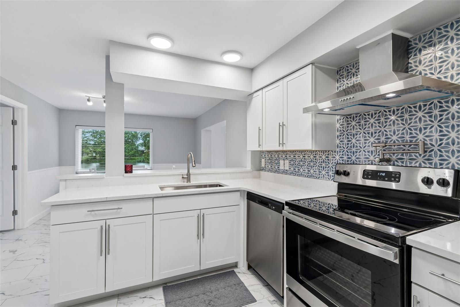 PARK LAKE ESTATES - Residential