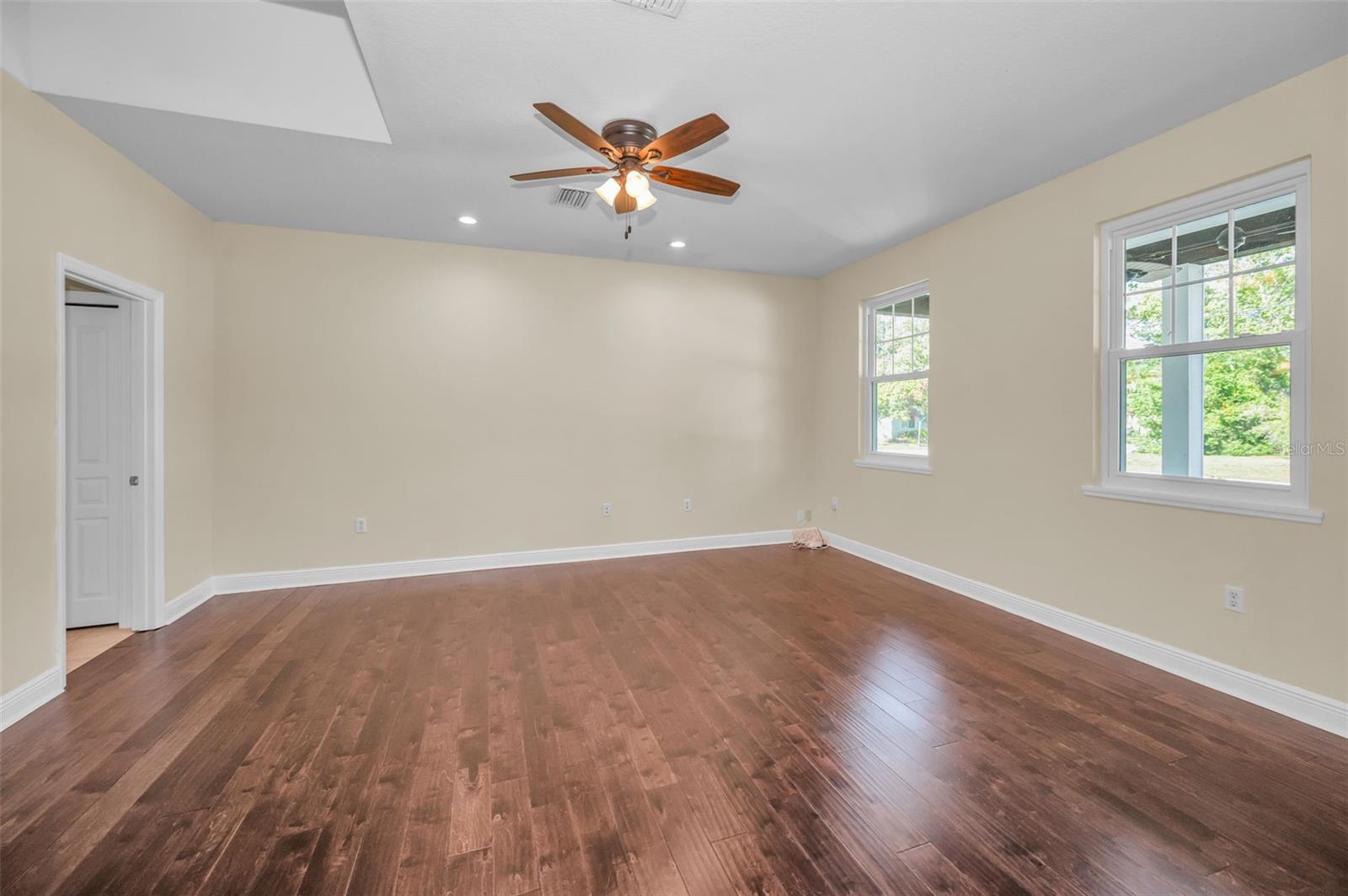 LAKE HIGHLANDS ESTATES - Residential
