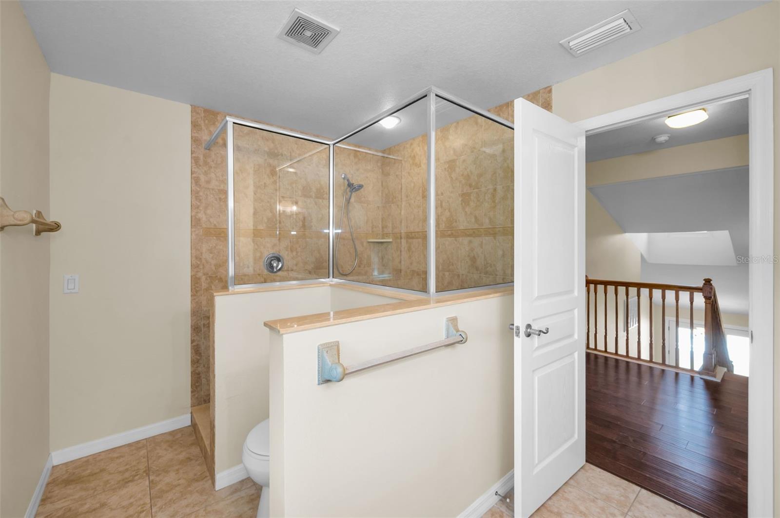LAKE HIGHLANDS ESTATES - Residential