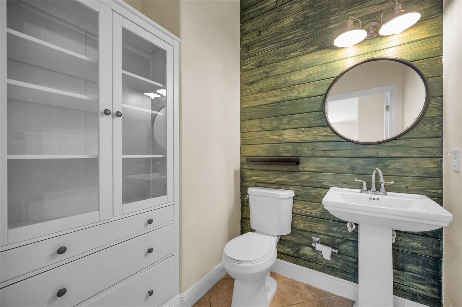 LAKE HIGHLANDS ESTATES - Residential