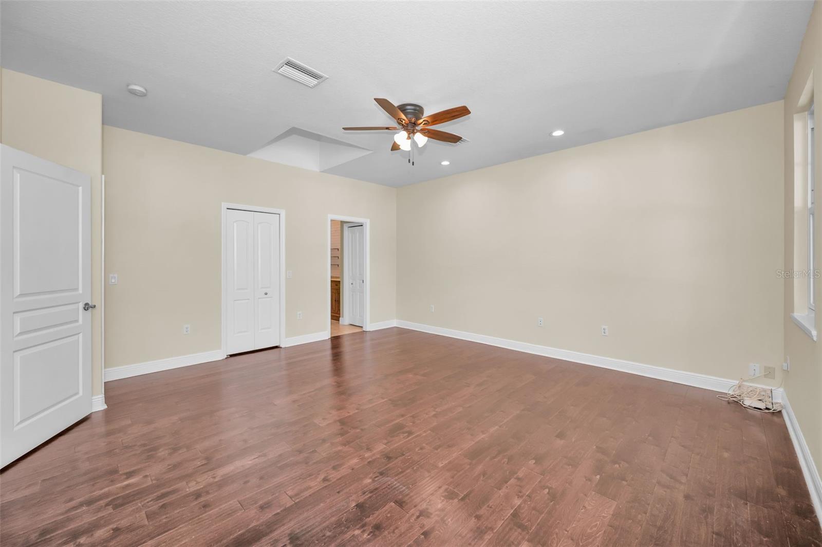 LAKE HIGHLANDS ESTATES - Residential