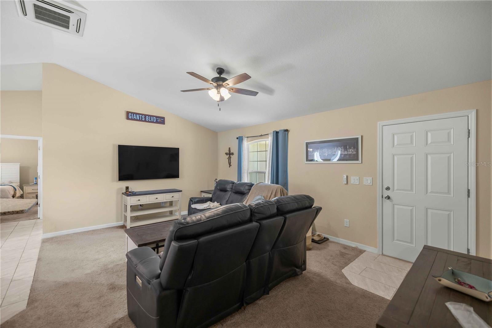 MARION OAKS UN 10 - Residential