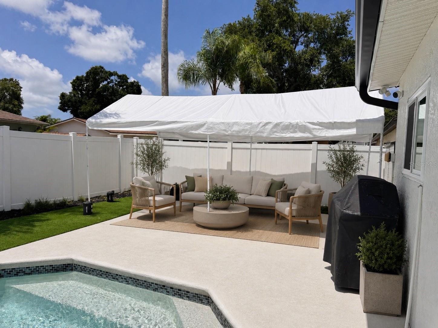 SEMINOLE PINES SUB PH 1 - Residential