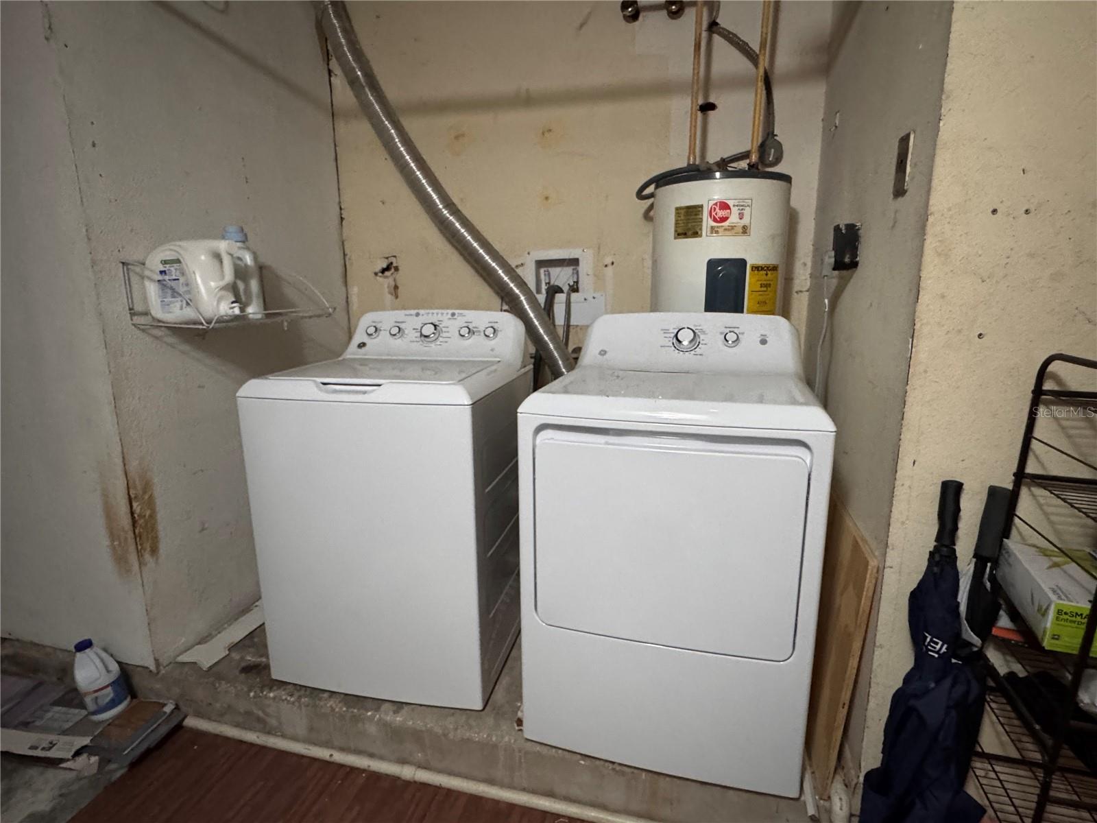 SEMINOLE PINES SUB PH 1 - Residential