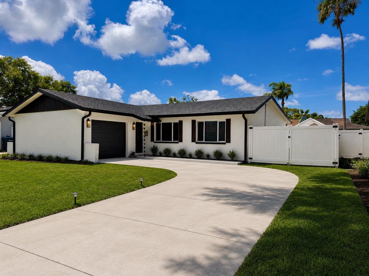 SEMINOLE PINES SUB PH 1 - Residential