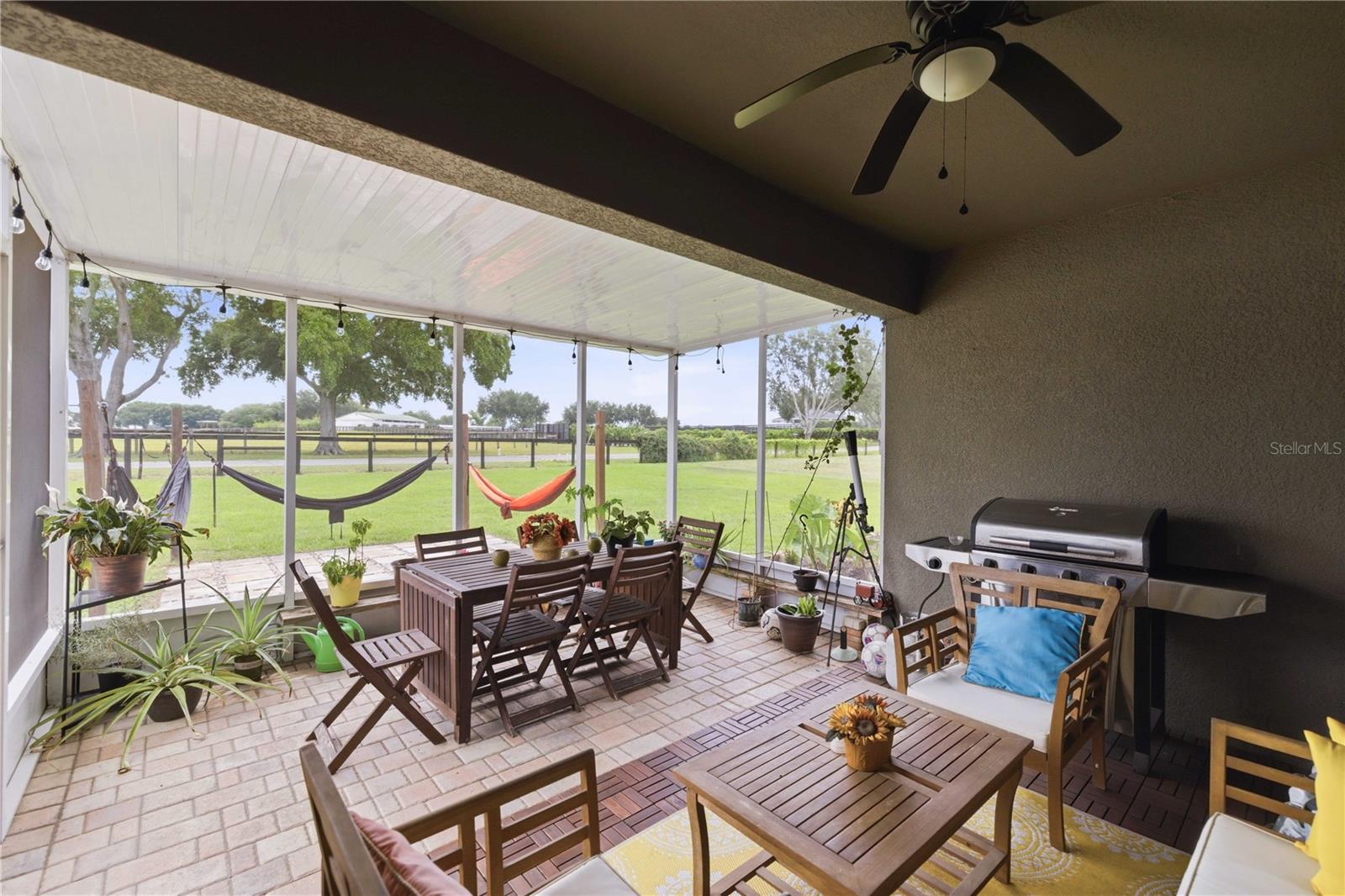 BAHIA OAKS UN #5 - Residential