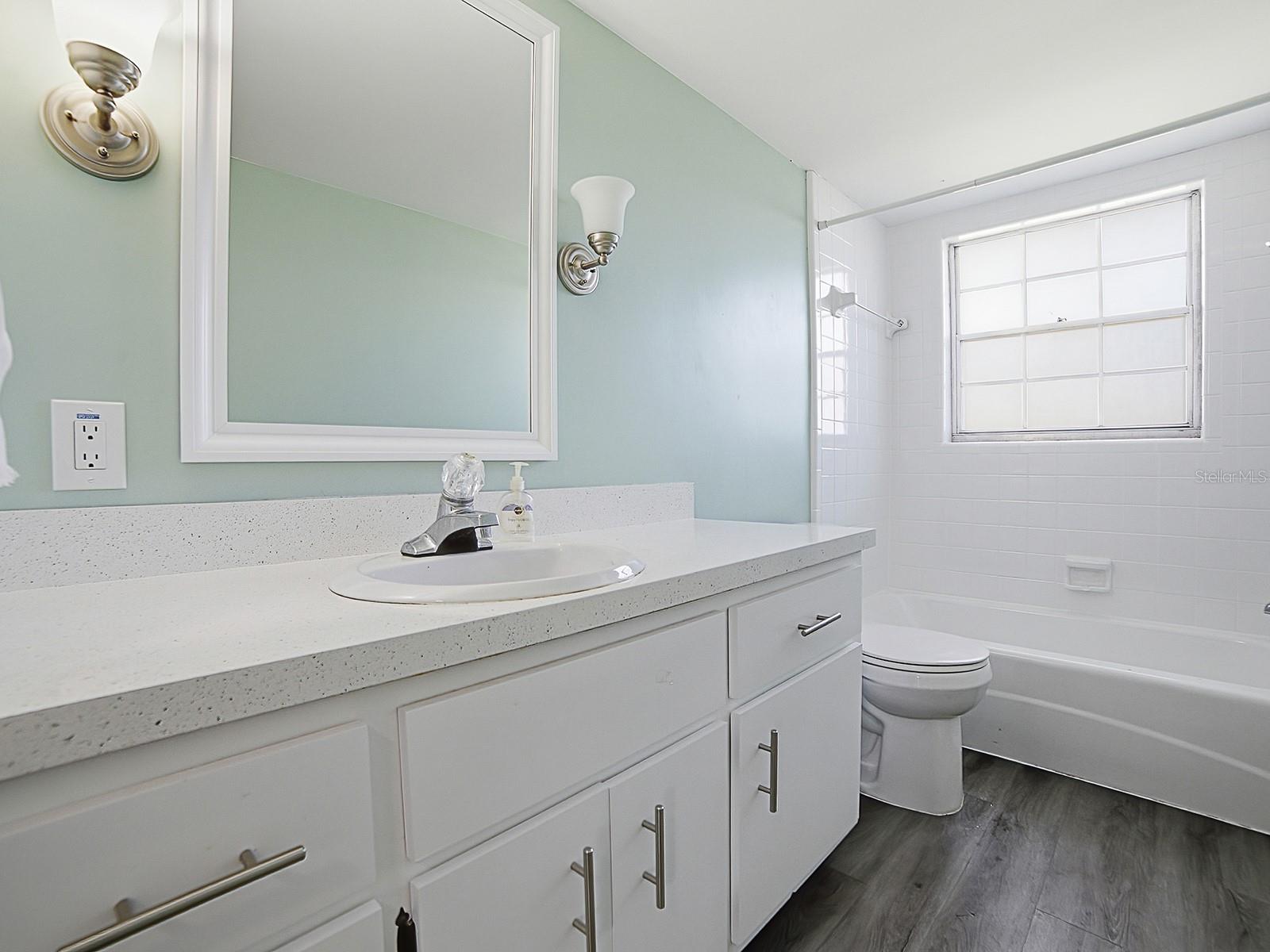 SPGS BATH & YACHT CLUB UNIT 01 - Residential