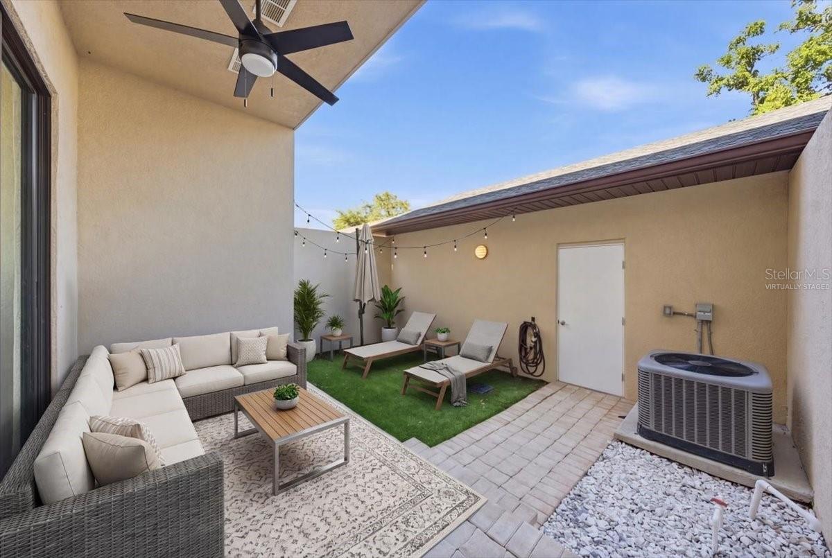 HIGHLAND COURTYARD TWNHMS UNIT ONE - Residential