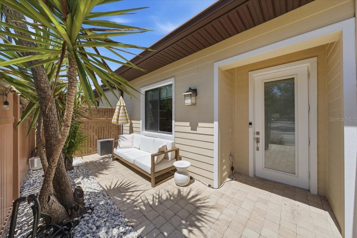 HIGHLAND COURTYARD TWNHMS UNIT ONE - Residential