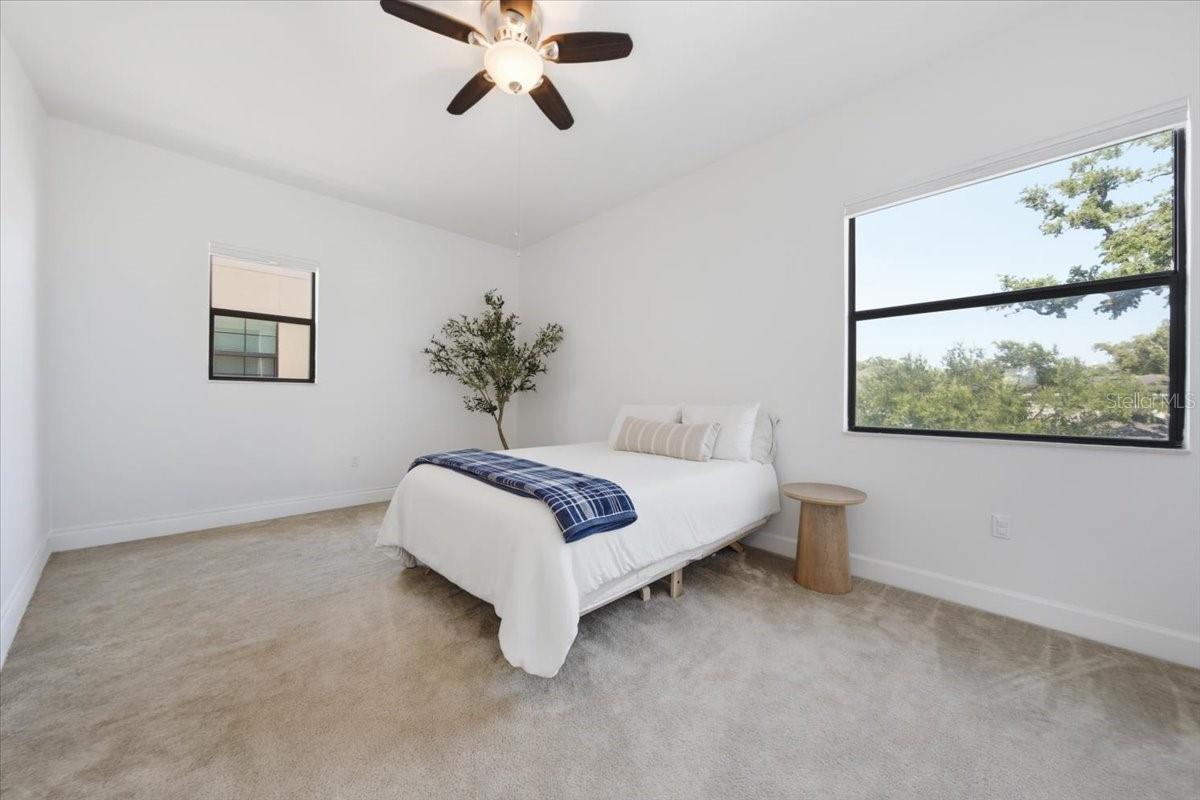 HIGHLAND COURTYARD TWNHMS UNIT ONE - Residential