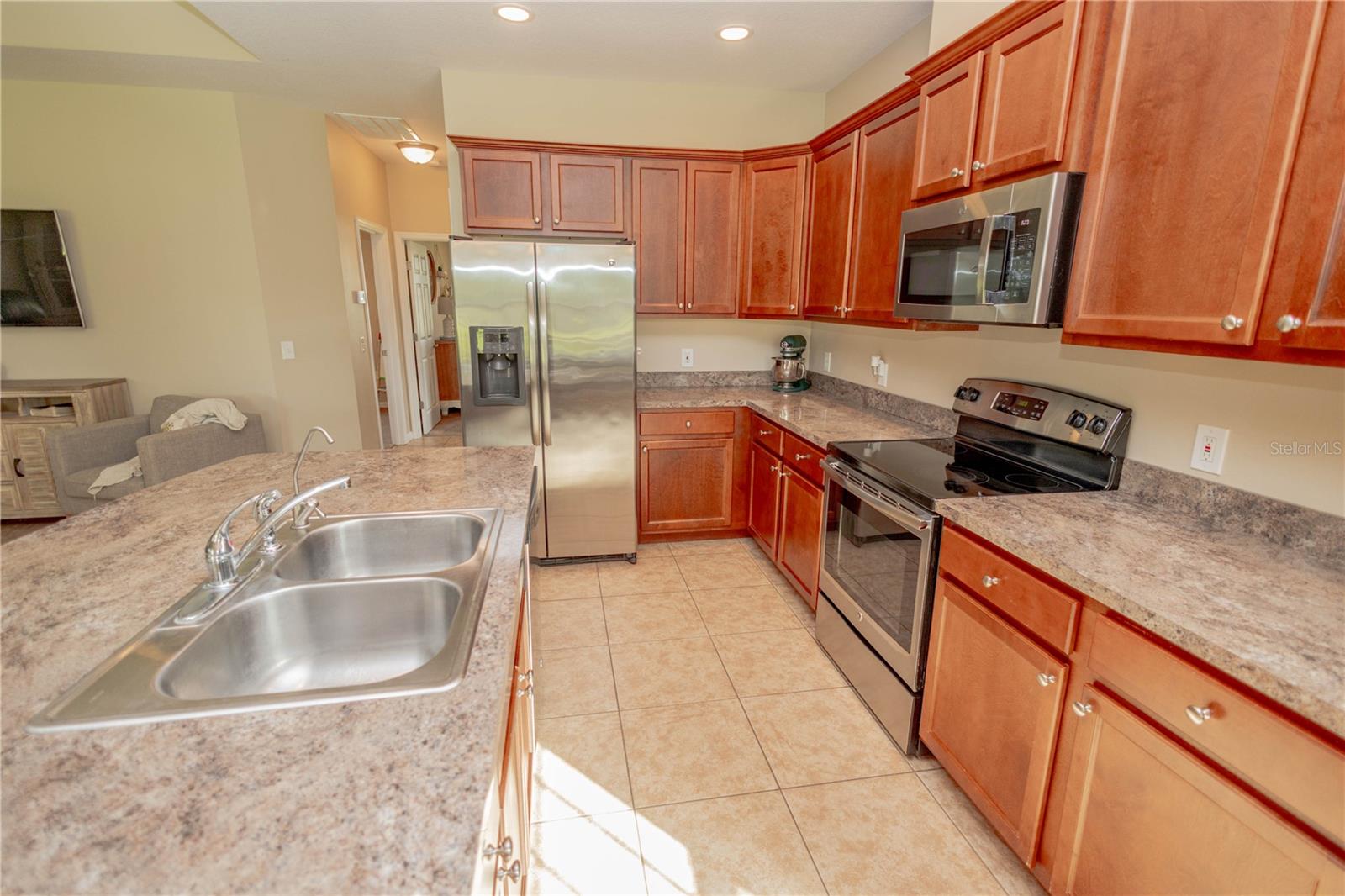 CANNON CREEK PLACE - Residential