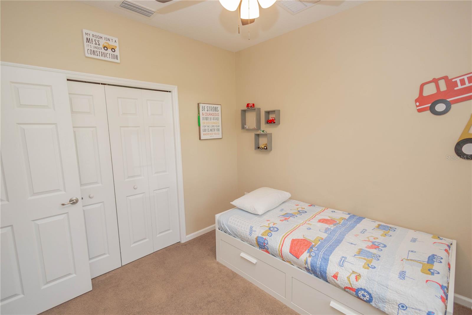 CANNON CREEK PLACE - Residential