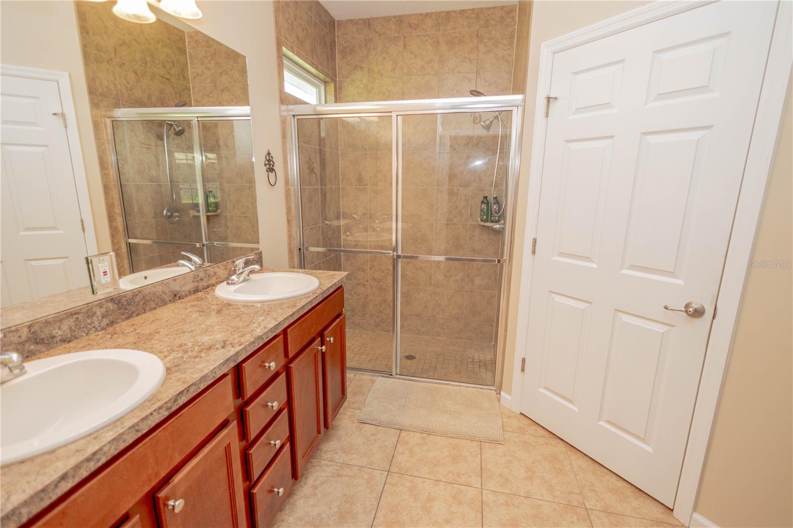 CANNON CREEK PLACE - Residential