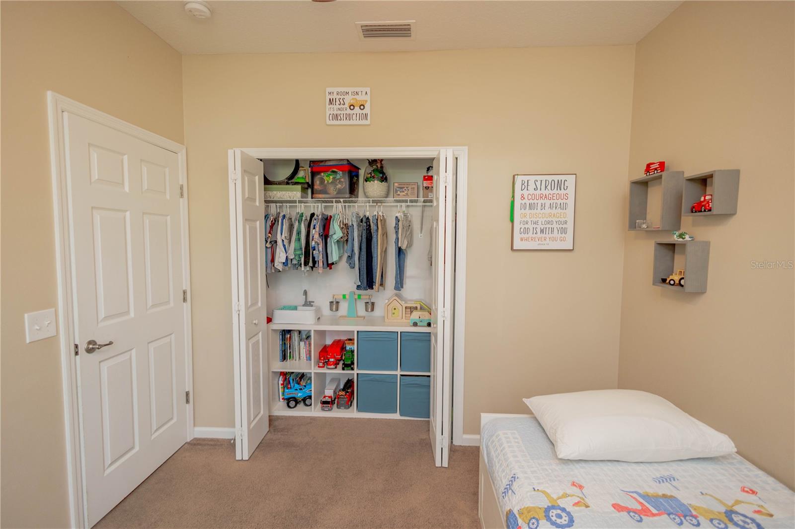 CANNON CREEK PLACE - Residential