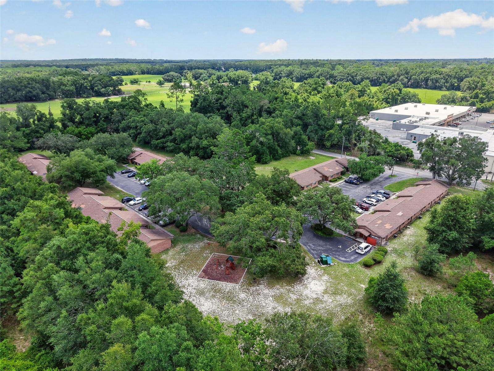 HAMILTON ESTATE - Commercial Sale