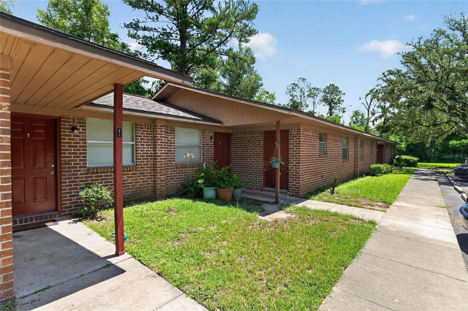 HAMILTON ESTATE - Commercial Sale