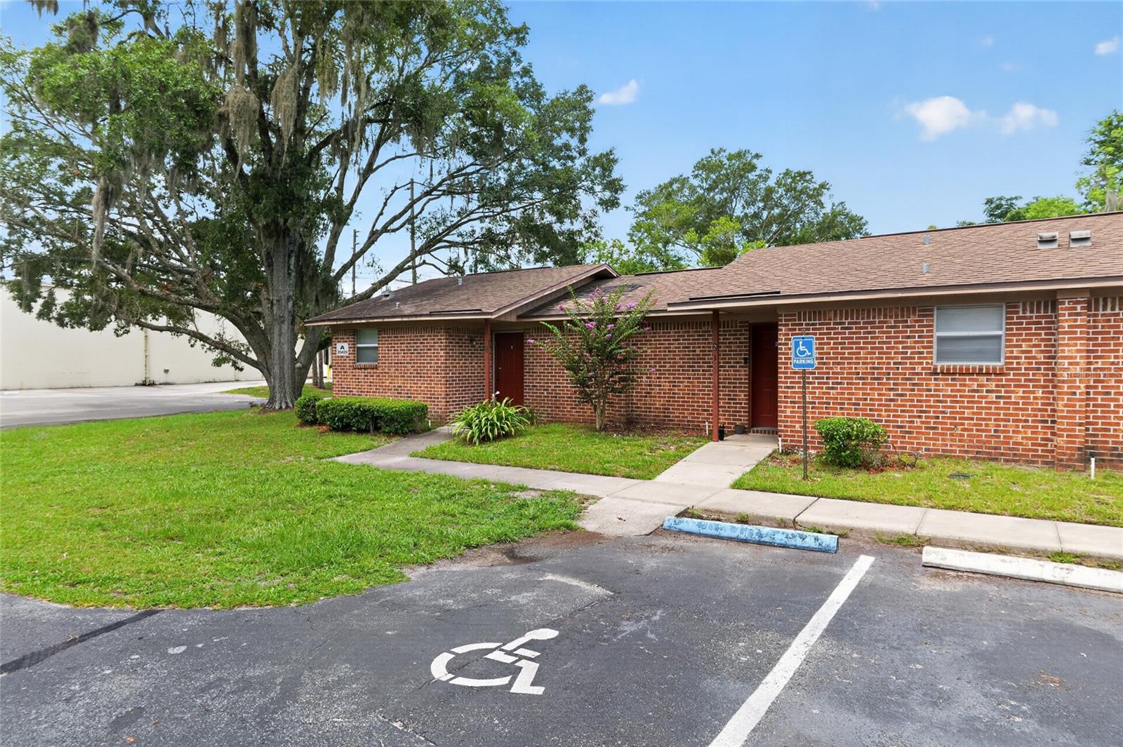 HAMILTON ESTATE - Commercial Sale