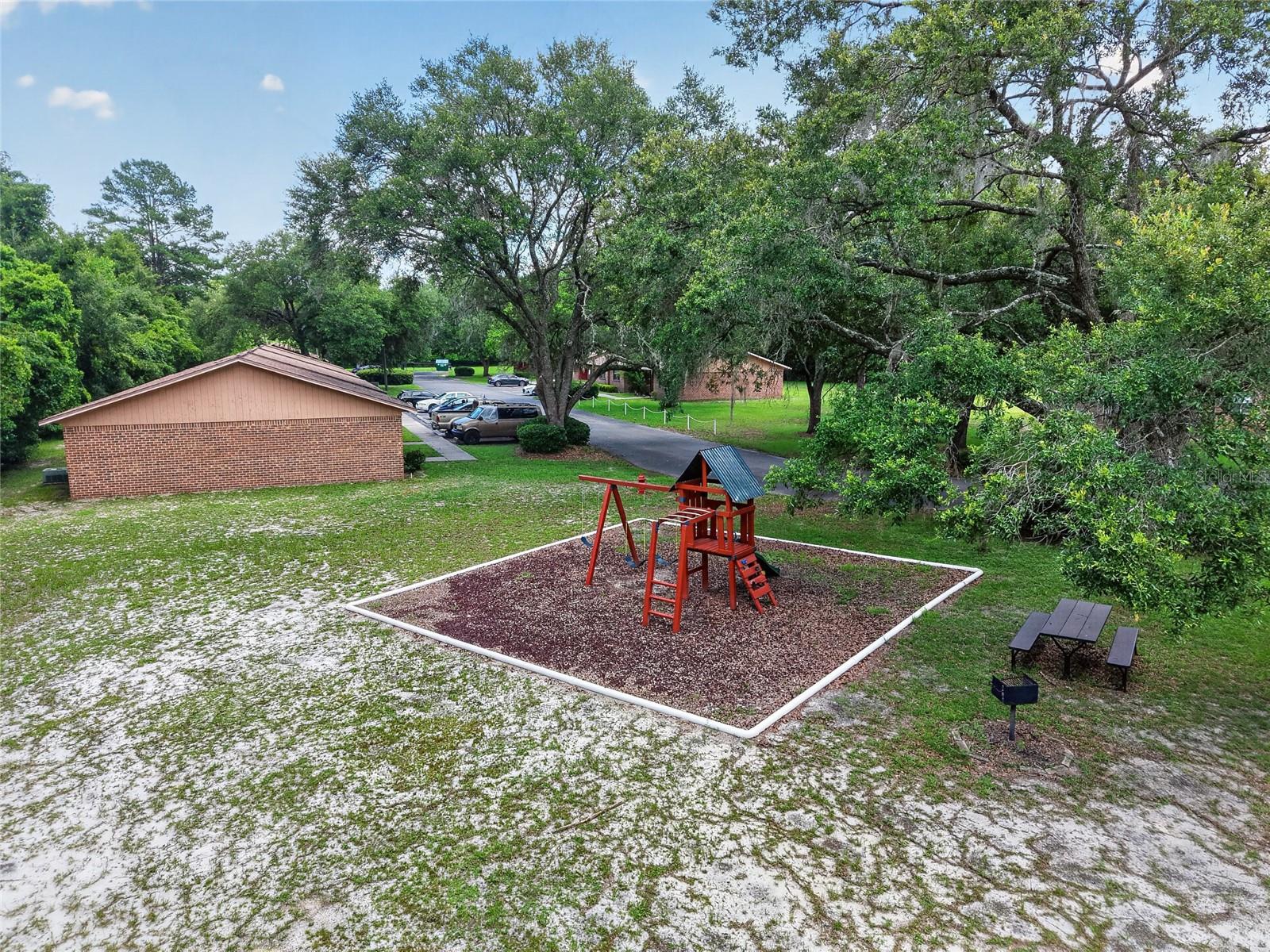 HAMILTON ESTATE - Commercial Sale