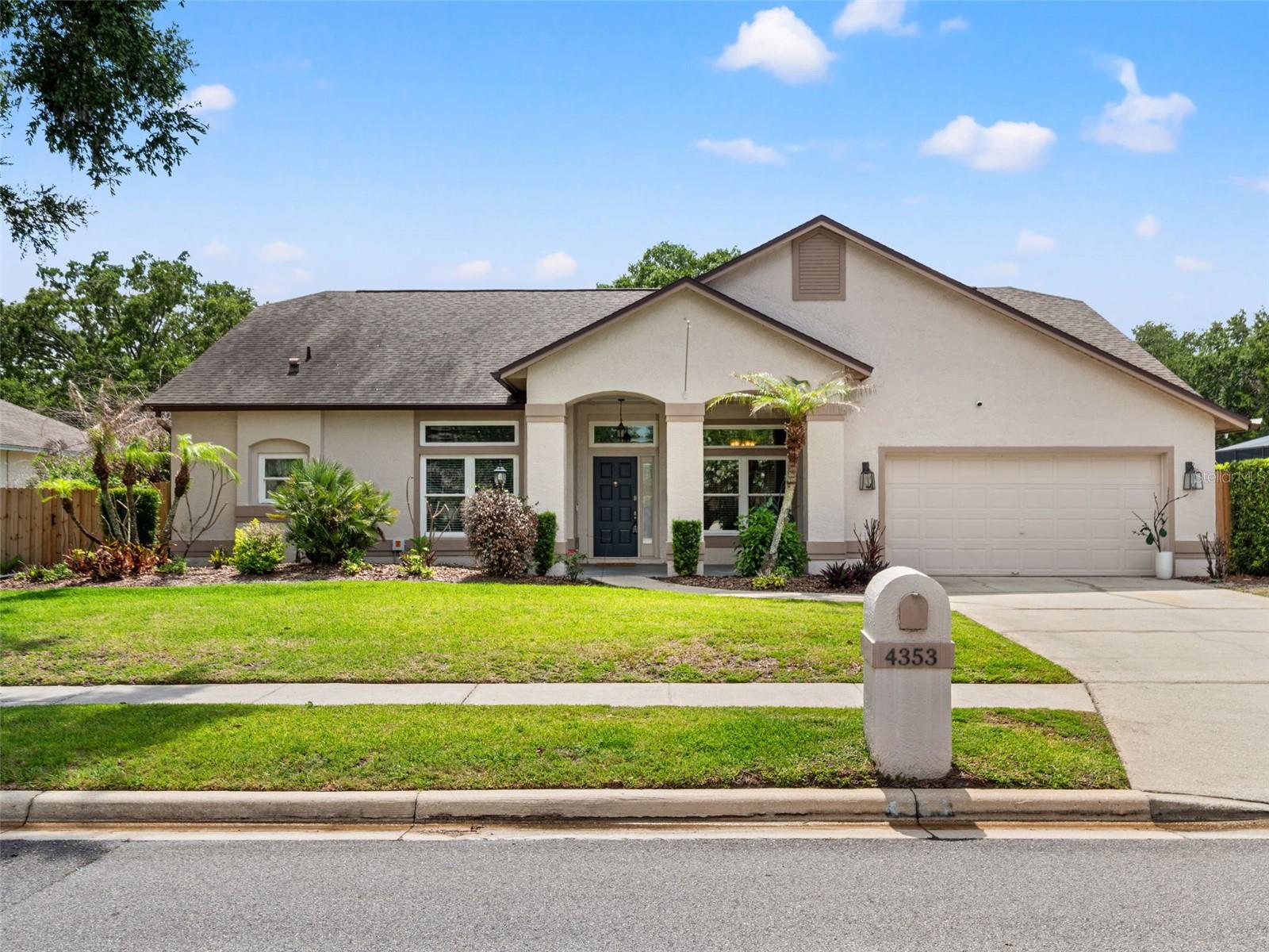 KINGS COVE - Residential