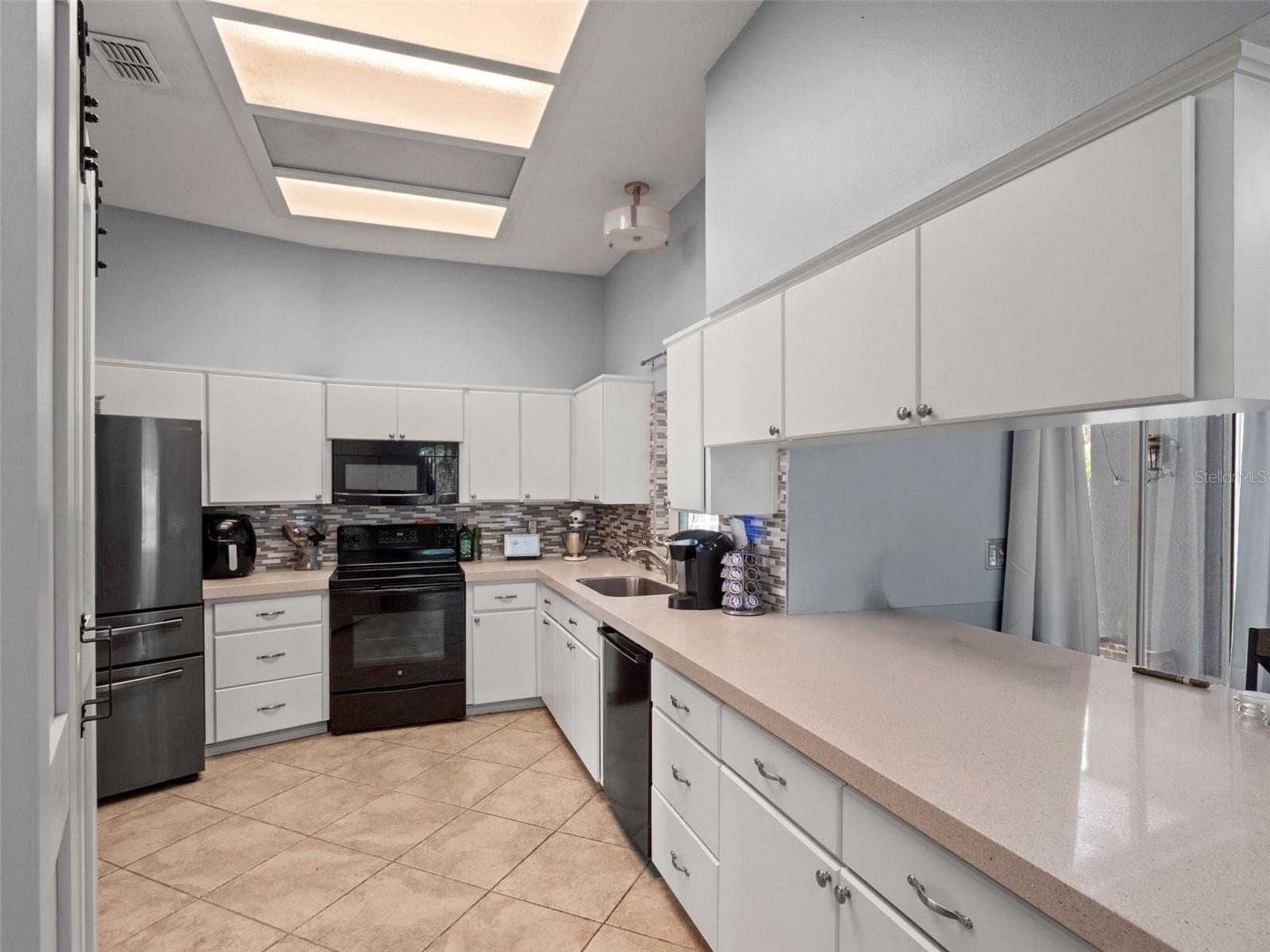 KINGS COVE - Residential