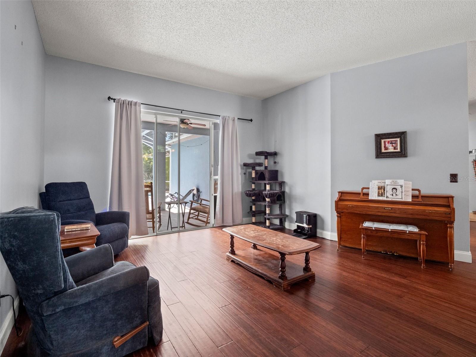 KINGS COVE - Residential